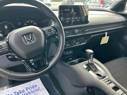 Used 2026 Honda HR-V Sport image 11