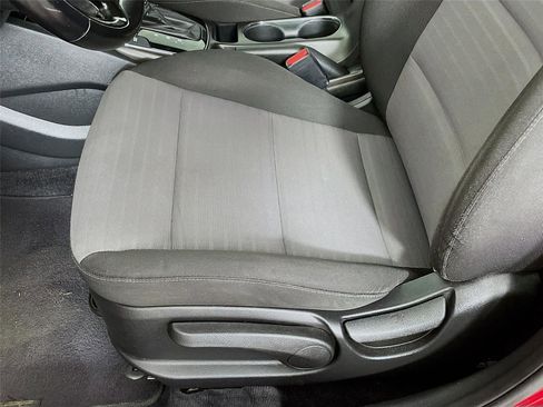 Used 2017 Kia Forte S image 21