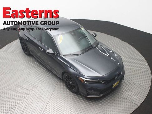 Used 2025 Honda Civic Sport image 3