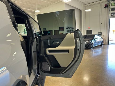 Used 2026 GMC Hummer EV SUV AWD/4WD image 45