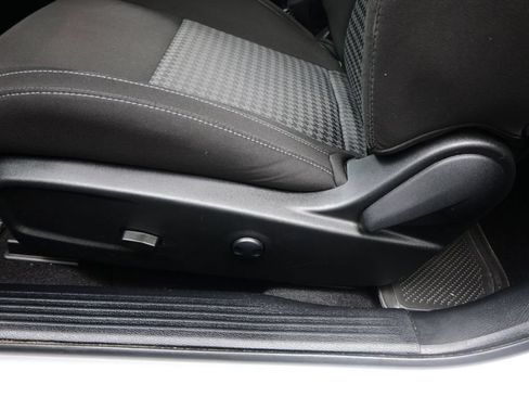 Used 2022 Dodge Challenger R/T Scat Pack w/ Driver Convenience Group RWD image 11