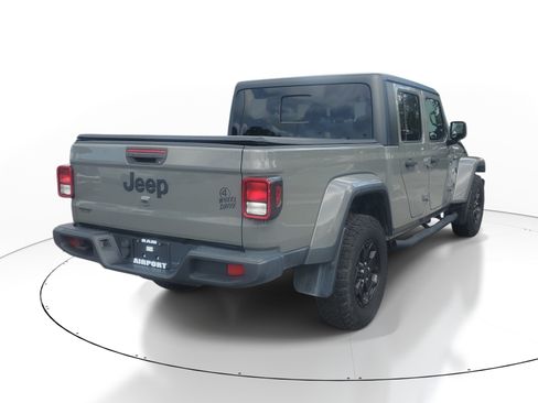 Used 2021 Jeep Gladiator Sport AWD/4WD image 6