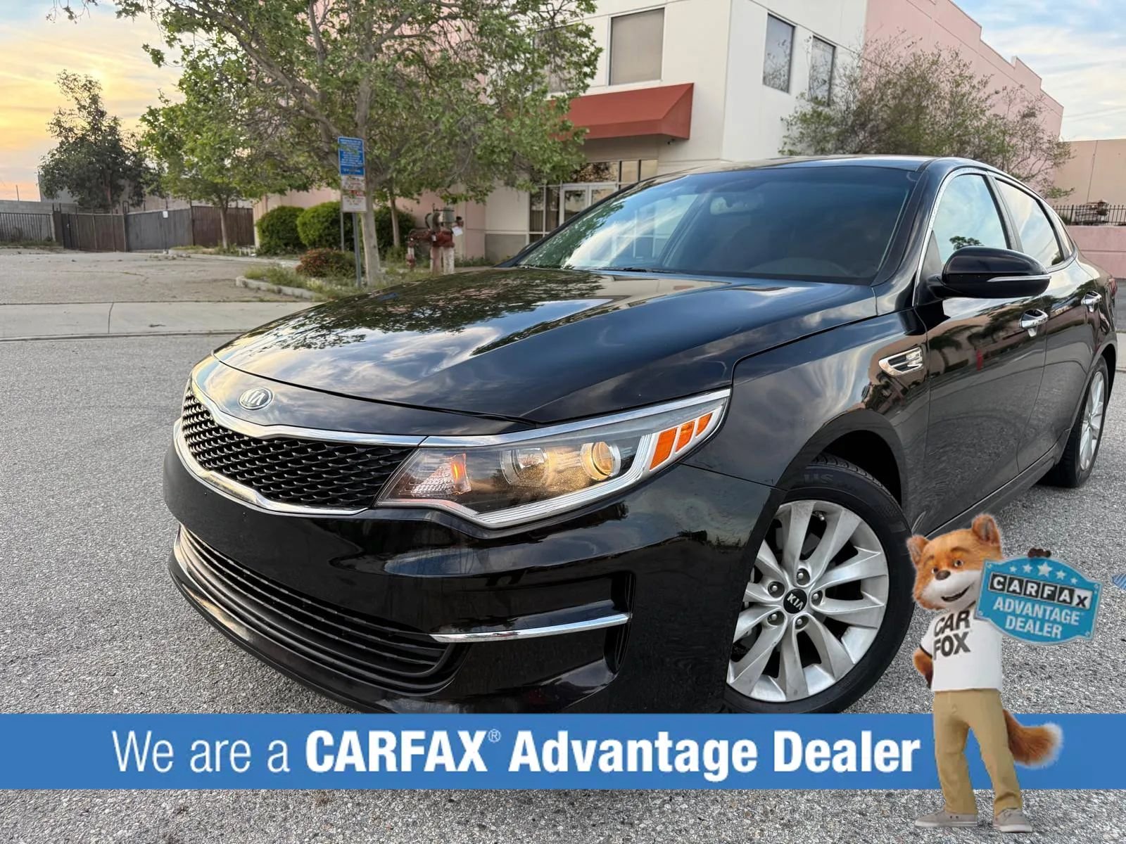 Used 2018 Kia Optima LX w/ 17" Alloy Wheels Package FWD image 11