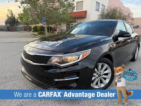 Used 2018 Kia Optima LX w/ 17" Alloy Wheels Package FWD image 11