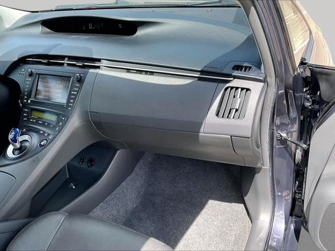 Used 2011 Toyota Prius Four w/ Solar Roof Pkg FWD image 18