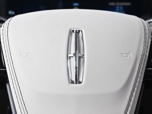 New 2026 Lincoln Aviator Reserve AWD/4WD image 34