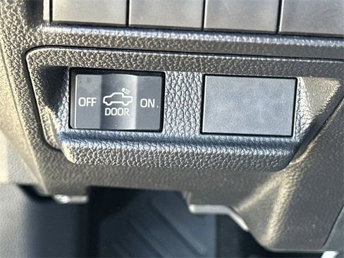 Used 2024 Toyota Tacoma TRD Off-Road image 19