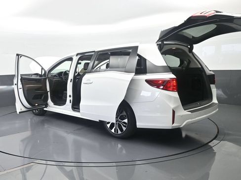 Used 2025 Honda Odyssey Elite image 83