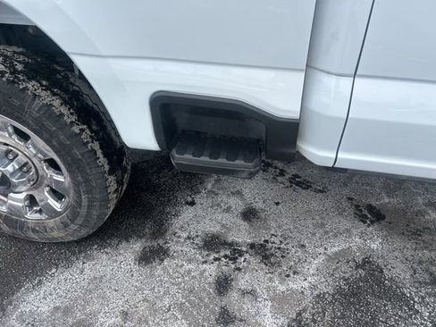 Used 2024 Ford F350 Lariat w/ Lariat Ultimate Package image 7