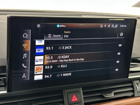 Used 2022 Audi A4 2.0T Premium w/ Convenience Package image 16