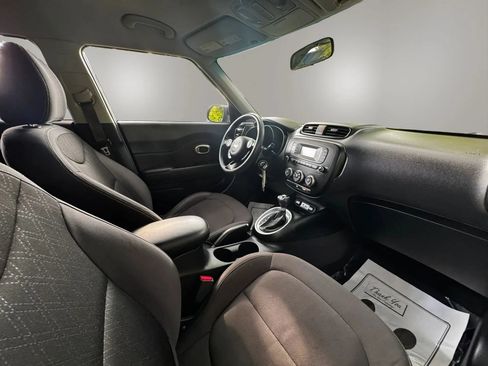 Used 2015 Kia Soul FWD image 15