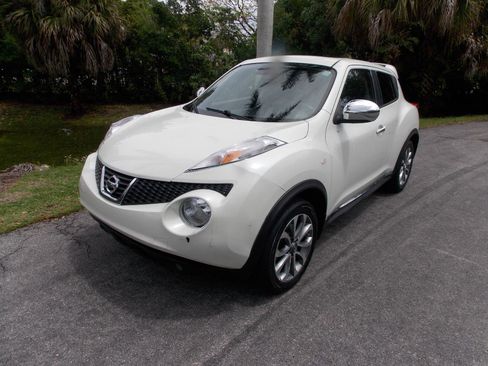 Used 2012 Nissan Juke SL w/ Sport Pkg image 2