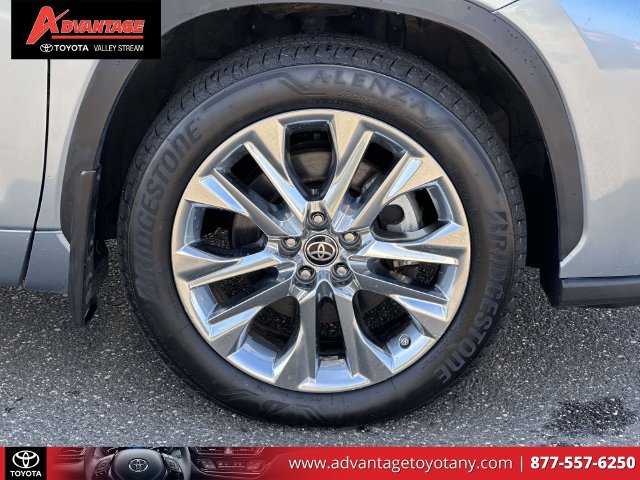 Certified 2021 Toyota Highlander Limited AWD/4WD image 11
