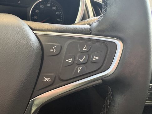 Used 2024 Chevrolet Equinox LT image 13