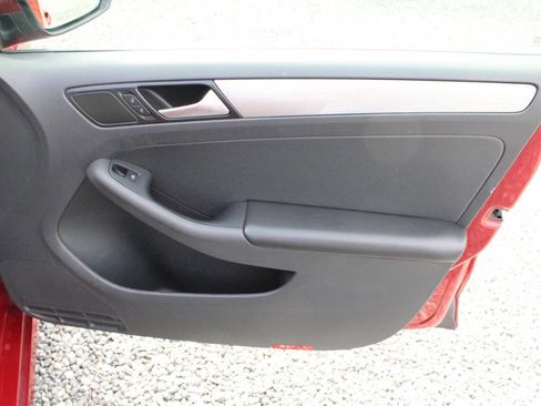 Used 2017 Volkswagen Jetta S image 19