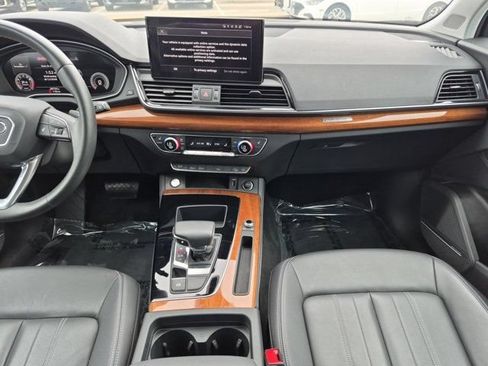 Used 2023 Audi Q5 2.0T Premium Plus w/ Premium Plus Package AWD/4WD image 19