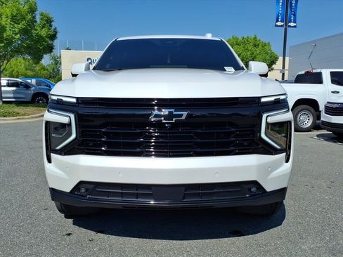 Used 2025 Chevrolet Suburban RST w/ Comfort Package AWD/4WD image 38