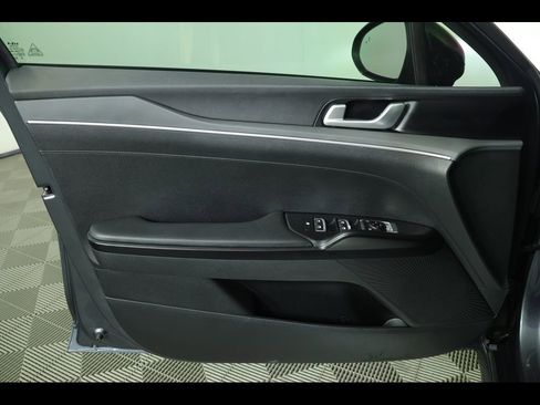 Used 2022 Kia K5 LXS image 20