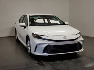 Used 2025 Toyota Camry LE video 2