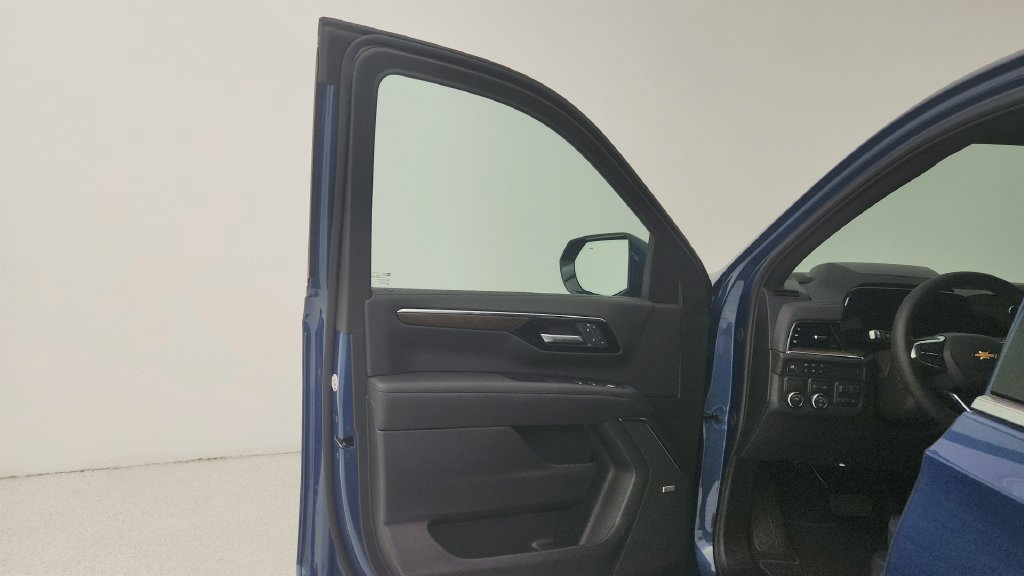 New 2026 Chevrolet Tahoe High Country w/ Sun And Tow Package RWD image 15