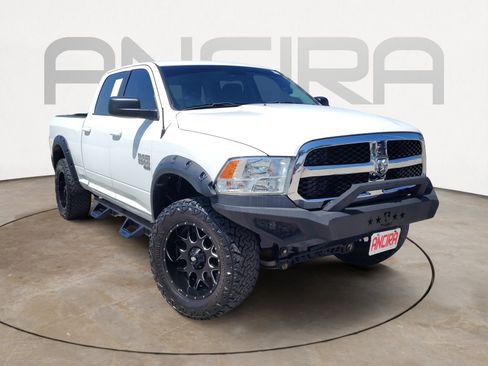 Used 2020 RAM 1500 Classic SLT AWD/4WD image 4