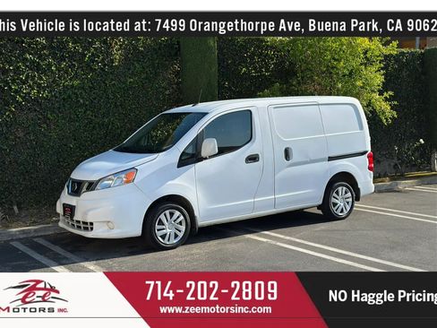 Used 2017 Nissan NV200 SV w/ Technology Package FWD image 12