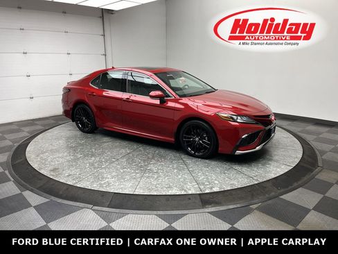 Used 2024 Toyota Camry XSE w/ Navigation Package image 1