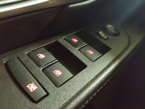 Used 2017 GMC Terrain SLE FWD image 27