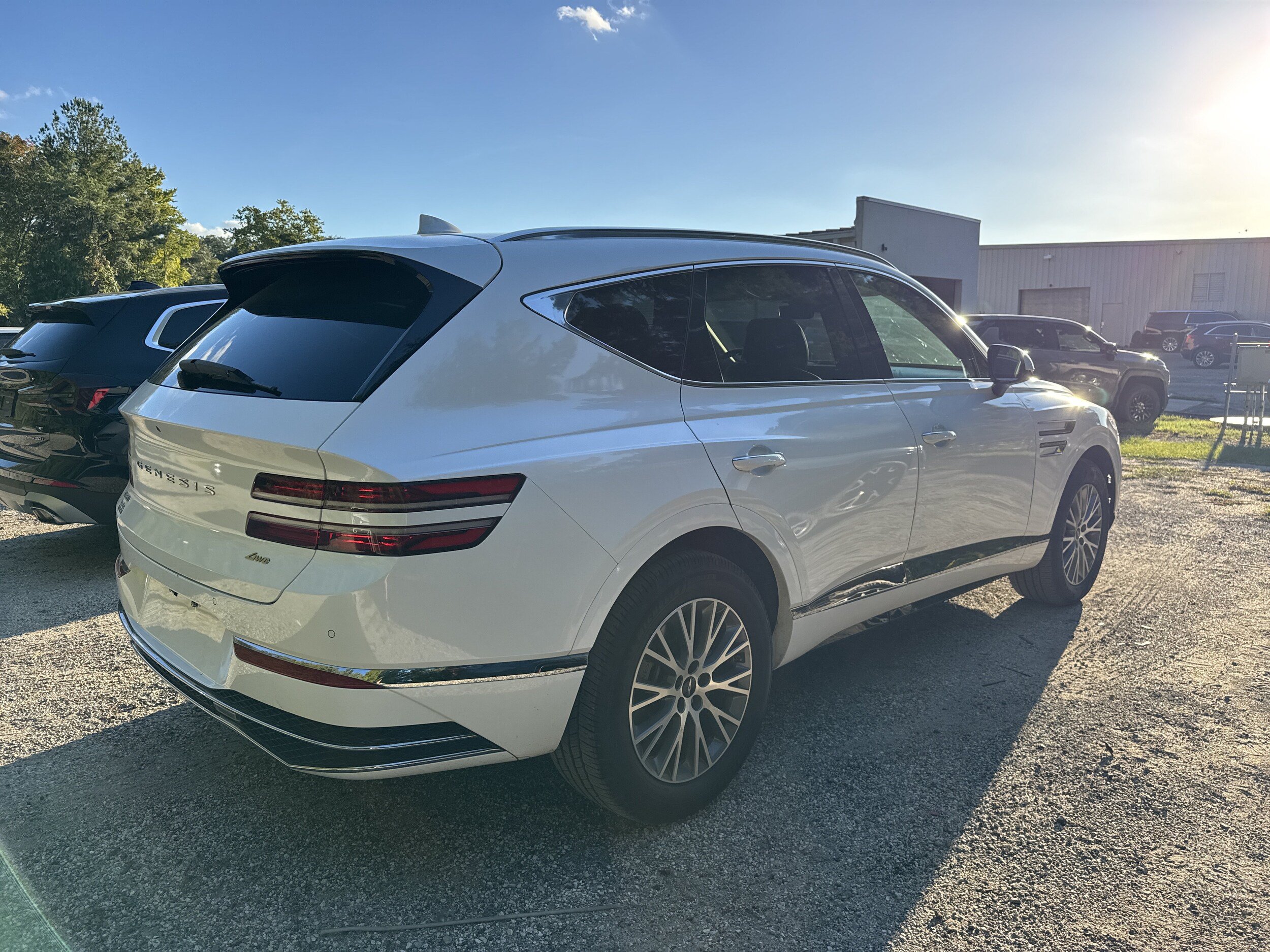 Used 2025 Genesis GV80 2.5T Standard AWD/4WD image 3