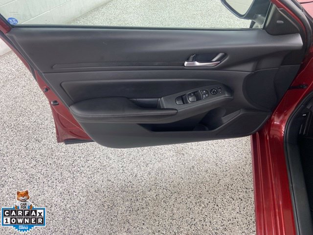Used 2024 Nissan Altima 2.5 SV FWD image 16