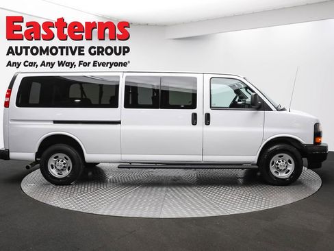 Used 2023 Chevrolet Express 3500 LS RWD image 4