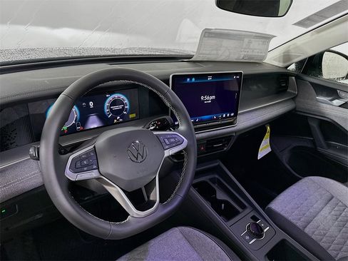New 2025 Volkswagen Tiguan S image 10
