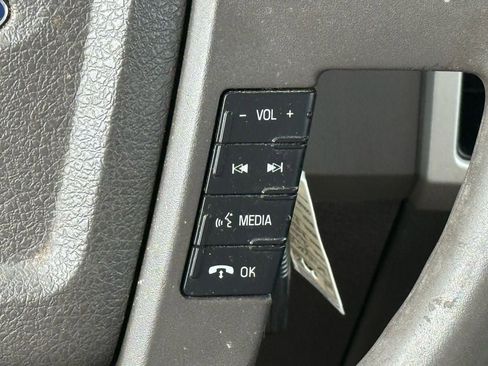 Used 2010 Ford F150 XLT image 22