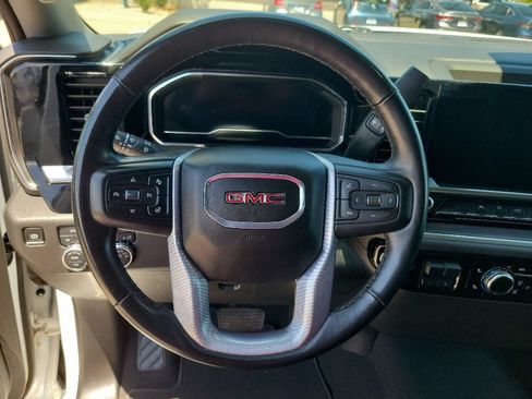 Used 2025 GMC Sierra 1500 SLT AWD/4WD image 21