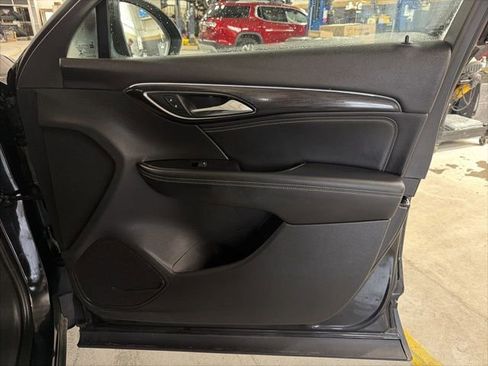 Certified 2023 Buick Envision Essence image 19