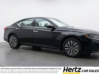 Used 2025 Nissan Altima 2.5 SV