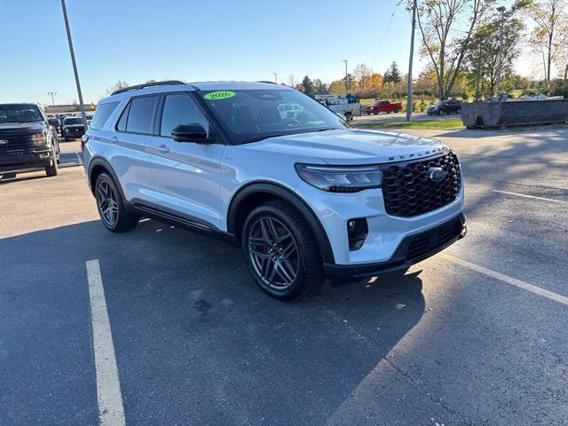 Used 2026 Ford Explorer ST-Line w/ ST-Line Street Pack AWD/4WD image 1