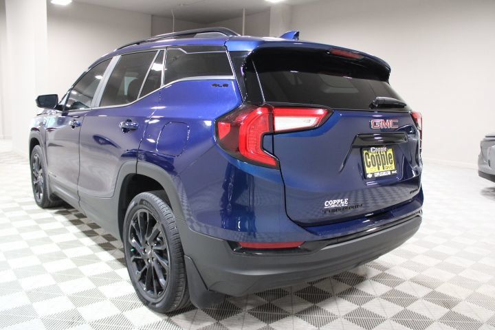Used 2023 GMC Terrain SLE w/ Elevation Edition AWD/4WD image 8
