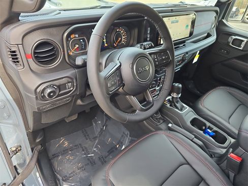 New 2026 Jeep Wrangler Unlimited Rubicon image 15