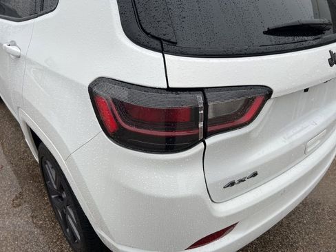 Used 2025 Jeep Compass Limited w/ High Altitude Package image 35