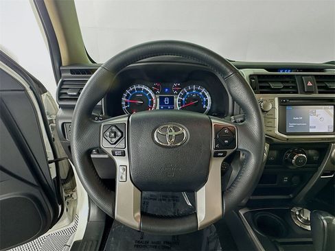 Used 2018 Toyota 4Runner SR5 Premium image 15