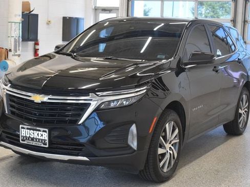Used 2022 Chevrolet Equinox LT AWD/4WD image 9