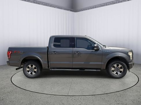 Used 2017 Ford F150 Lariat AWD/4WD image 10