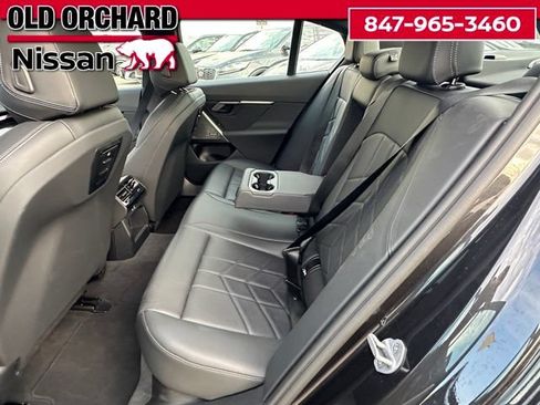 Used 2025 BMW 530i xDrive AWD/4WD image 15
