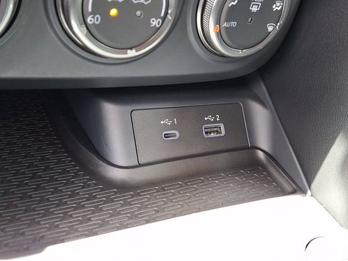 Used 2024 Nissan Z Performance w/ Floor Mat Package RWD image 23