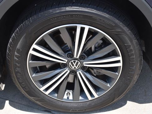 Used 2024 Volkswagen Tiguan Wolfsburg Edition AWD/4WD image 11