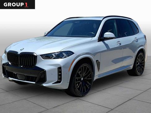 Used 2024 BMW X5 xDrive40i w/ M Sport Package AWD/4WD image 1