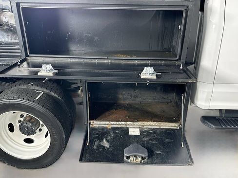 Used 2019 Ford F550 4x4 SuperCab Super Duty image 34