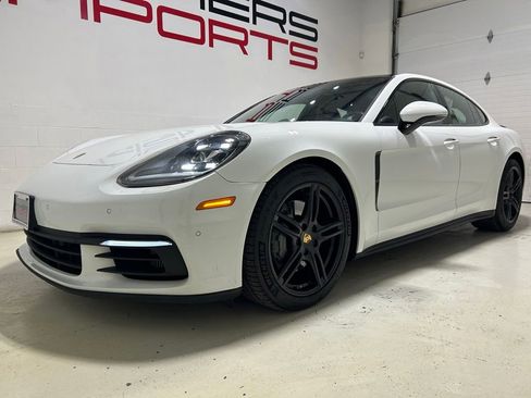 Used 2018 Porsche Panamera 4S w/ Premium Package Plus AWD/4WD image 2