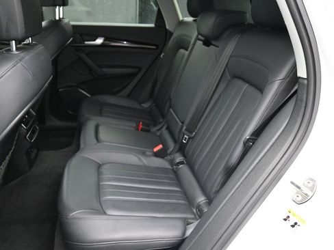 Used 2019 Audi Q5 2.0T Premium image 25